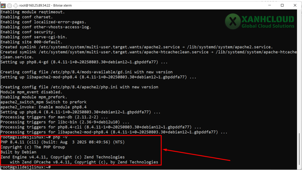 Terminal-hiển-thị-phiên-bản-PHP-8.4